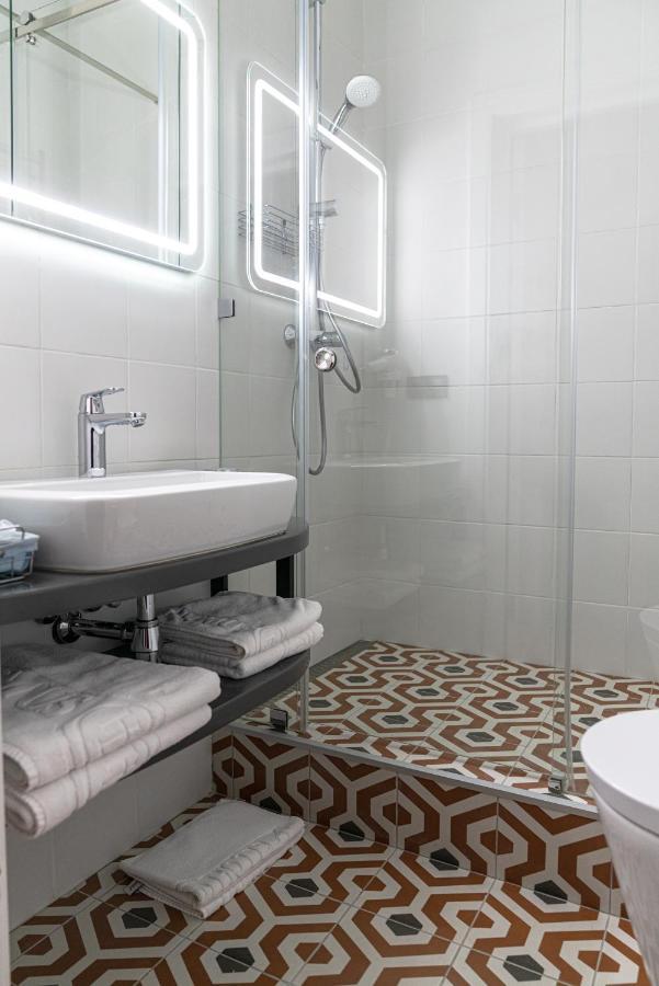 Domus Hotel-1 Kiev Dış mekan fotoğraf