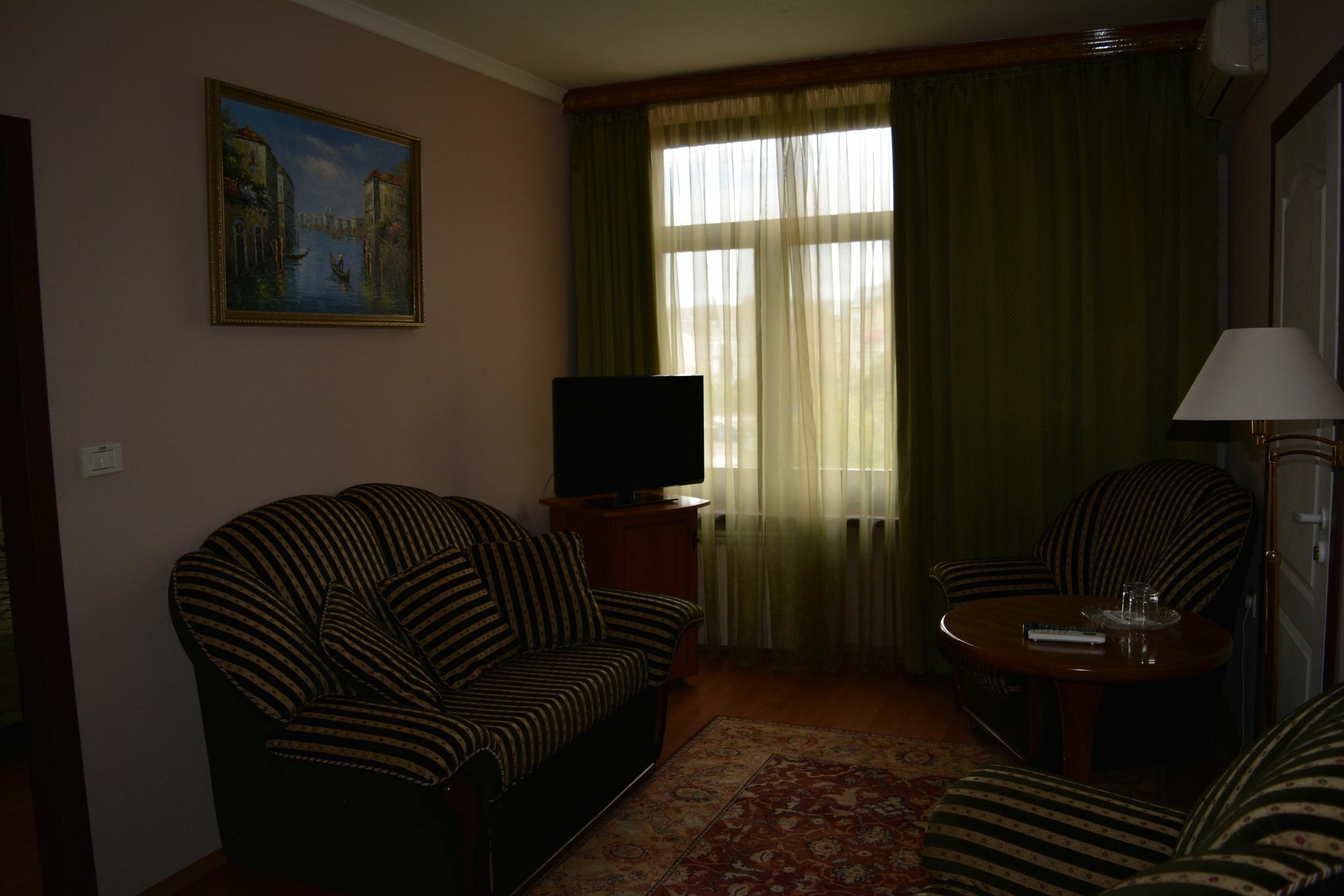 Domus Hotel-1 Kiev Dış mekan fotoğraf