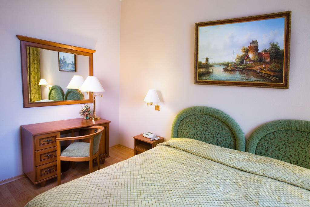 Domus Hotel-1 Kiev Dış mekan fotoğraf