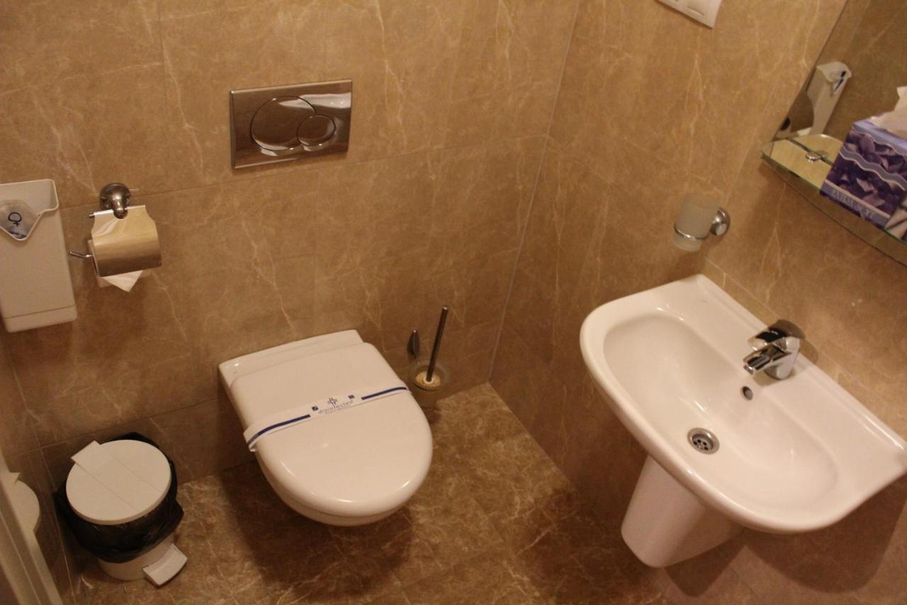Domus Hotel-1 Kiev Dış mekan fotoğraf