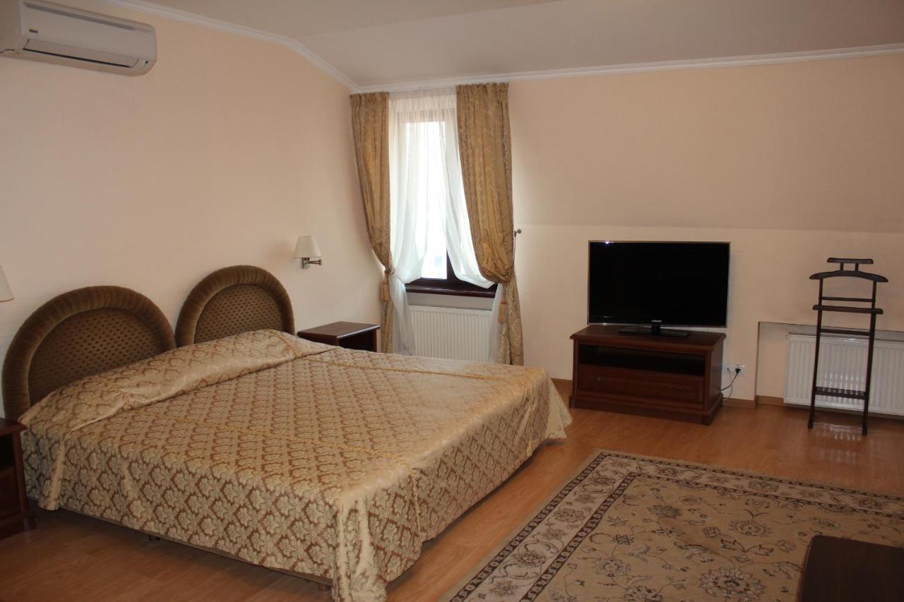 Domus Hotel-1 Kiev Dış mekan fotoğraf