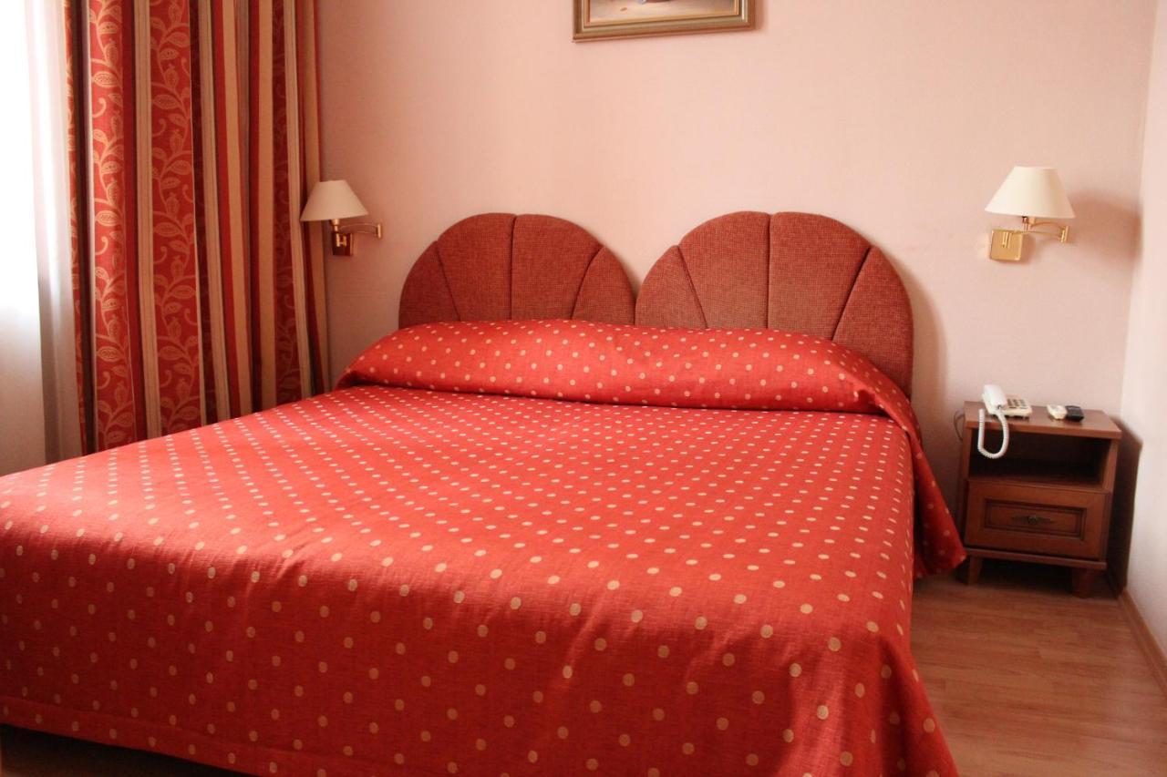 Domus Hotel-1 Kiev Dış mekan fotoğraf